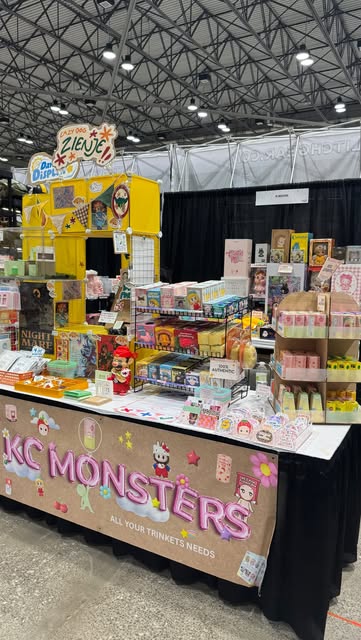 Recap of Planet Comicon 2026 ✨ Me + my illustrator @zienje_ crushed it last weekend  @planetanimekc 
